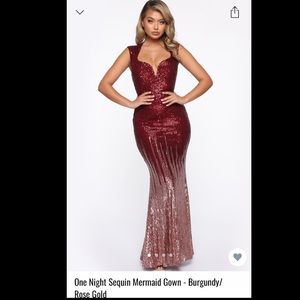 Gorgeous Sequined Gown😍